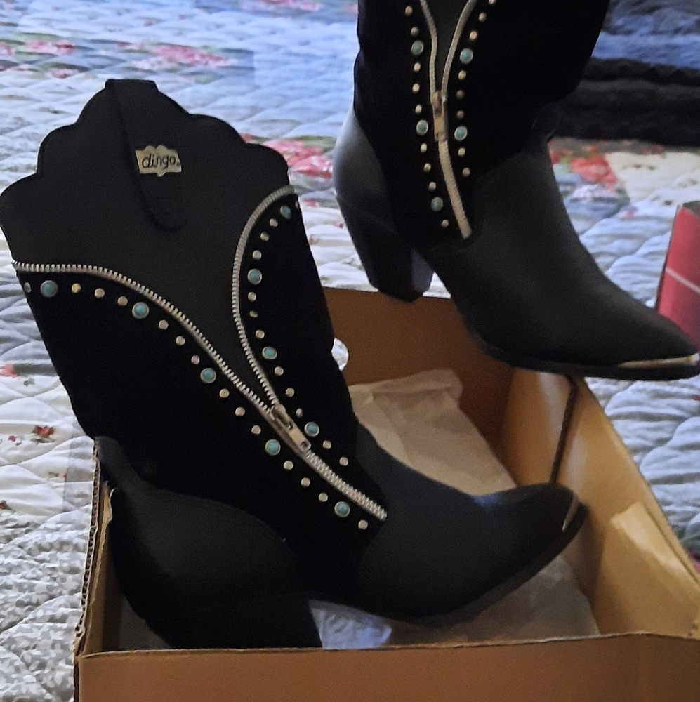 Dingo boots